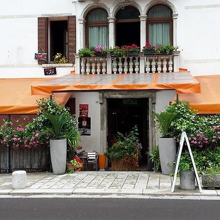 Ristorante Pizzeria Al Mondo Valstagna 外观 照片
