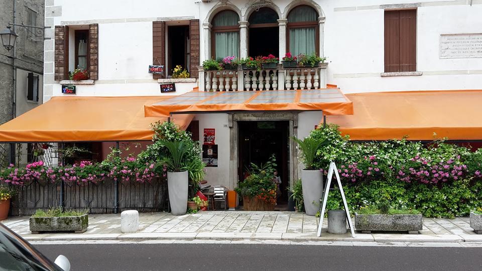 Ristorante Pizzeria Al Mondo Valstagna 外观 照片